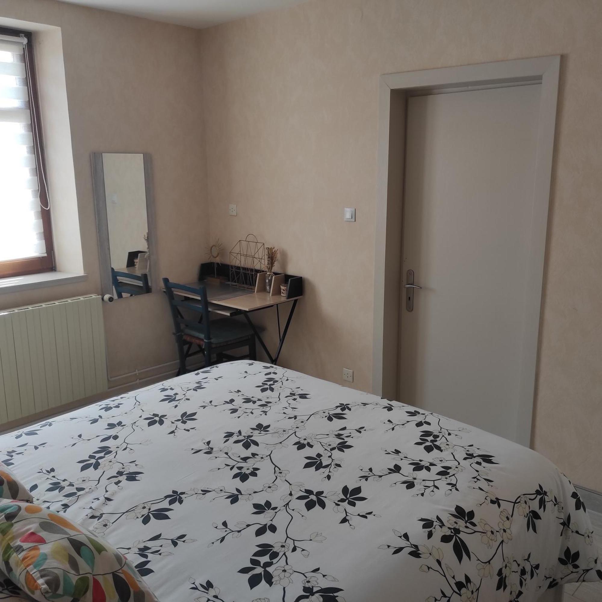 Apartment Chez Cnyl *